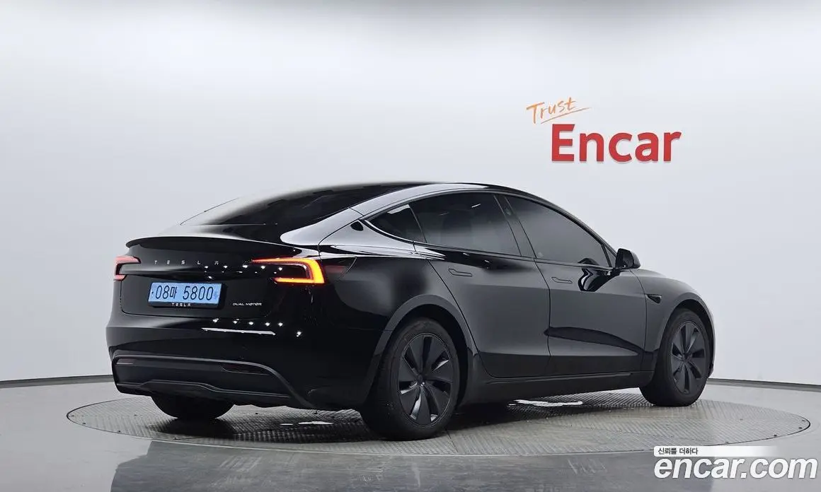 Tesla Model 3 2024 0.2 автомат (гидро), фото 2 Tesla Model 3 2024 0.2 автомат (гидро), фото 2