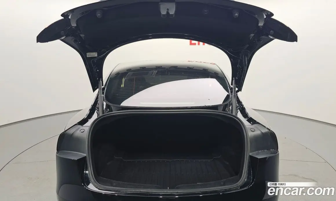 Tesla Model 3 2024 0.2 автомат (гидро), фото 33 Tesla Model 3 2024 0.2 автомат (гидро), фото 33