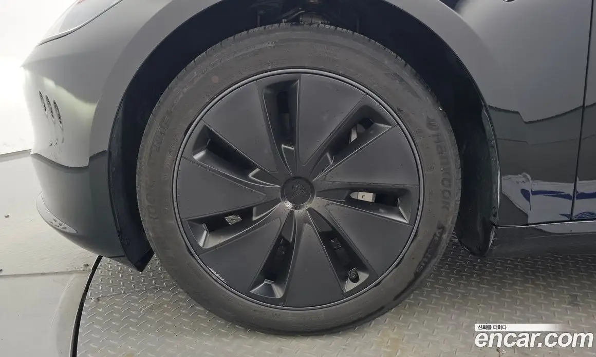 Tesla Model 3 2024 0.2 автомат (гидро), фото 5 Tesla Model 3 2024 0.2 автомат (гидро), фото 5