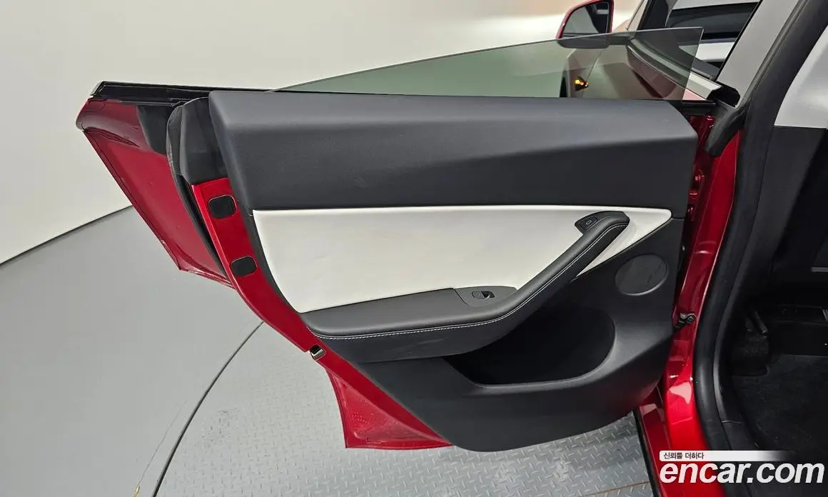 Tesla Model Y 2021 автомат (гидро), фото 14 Tesla Model Y 2021 автомат (гидро), фото 14