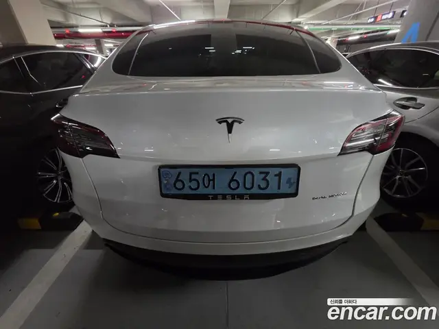 Tesla Model Y 2021 автомат (гидро), миниатюра 4 Tesla Model Y 2021 автомат (гидро), миниатюра 4