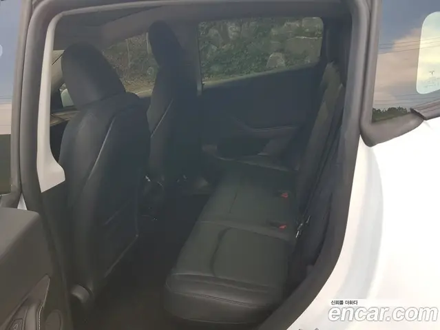 Tesla Model Y 2025 автомат (гидро), миниатюра 7 Tesla Model Y 2025 автомат (гидро), миниатюра 7