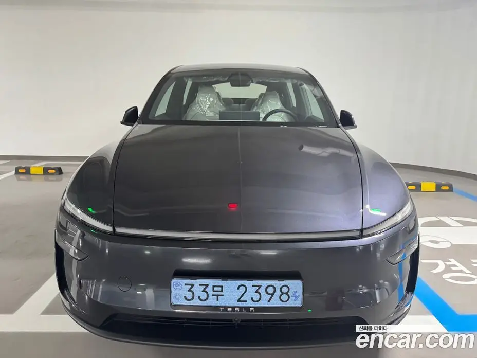 Tesla Model Y 2026 1.0 автомат (гидро), фото 1 Tesla Model Y 2026 1.0 автомат (гидро), фото 1