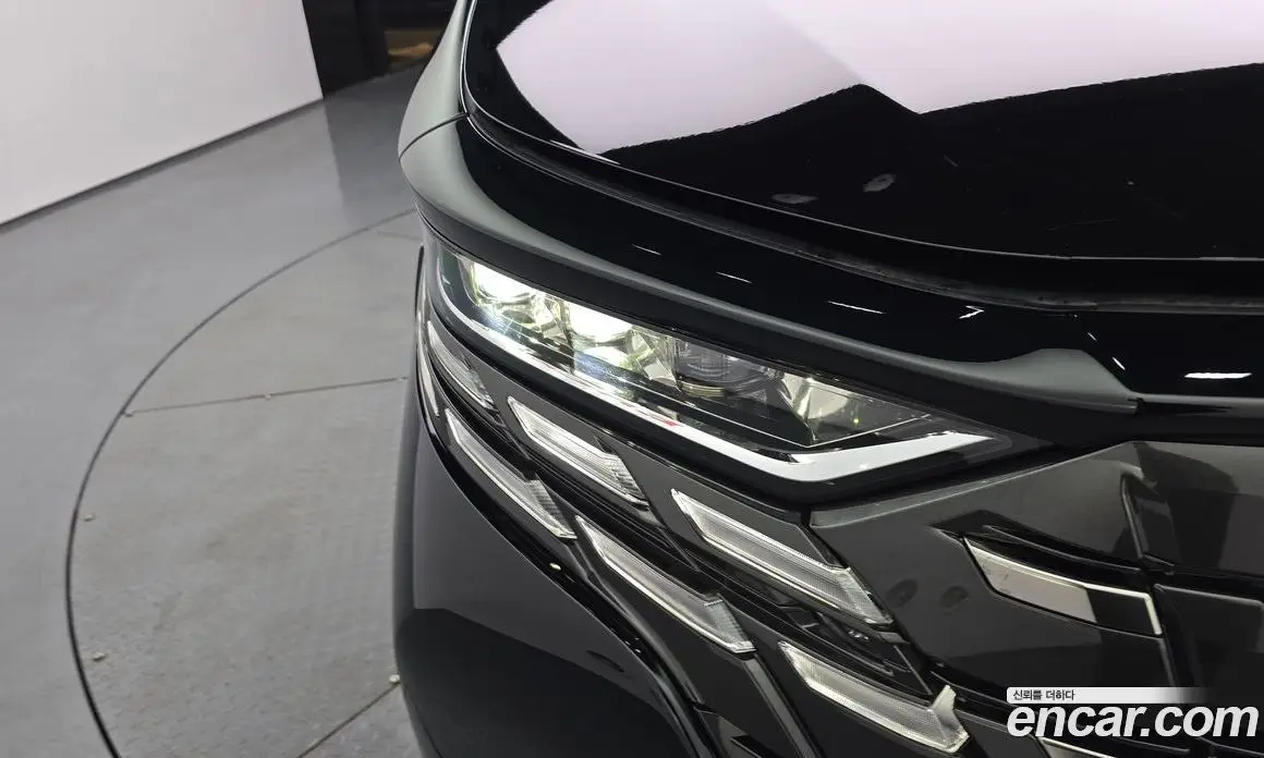 Toyota Alphard 2024 2.5 автомат (гидро), фото 8 Toyota Alphard 2024 2.5 автомат (гидро), фото 8