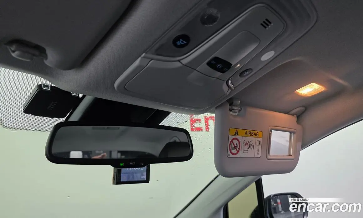 Toyota Prius 2022 1.8 автомат (гидро), фото 26 Toyota Prius 2022 1.8 автомат (гидро), фото 26