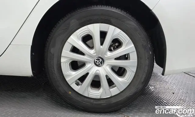 Toyota Prius 2022 1.8 автомат (гидро), миниатюра 5 Toyota Prius 2022 1.8 автомат (гидро), миниатюра 5