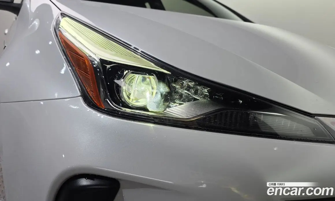 Toyota Prius 2022 1.8 автомат (гидро), фото 8 Toyota Prius 2022 1.8 автомат (гидро), фото 8