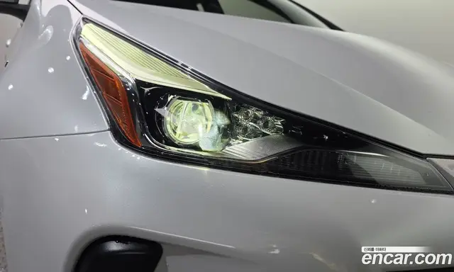 Toyota Prius 2022 1.8 автомат (гидро), миниатюра 8 Toyota Prius 2022 1.8 автомат (гидро), миниатюра 8