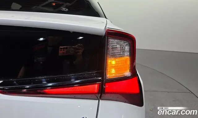 Toyota Prius 2022 1.8 автомат (гидро), миниатюра 9 Toyota Prius 2022 1.8 автомат (гидро), миниатюра 9