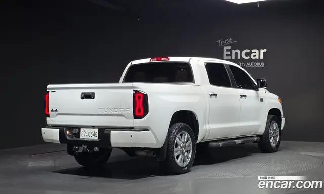 Toyota Tundra 2017 5.7 автомат (гидро), миниатюра 2