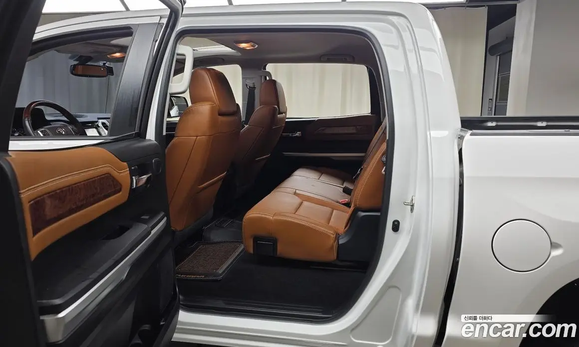 Toyota Tundra 2017 5.7 автомат (гидро), фото 17
