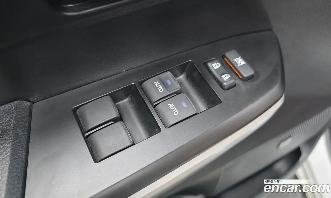 Toyota Tundra 2017 5.7 автомат (гидро), фото 28