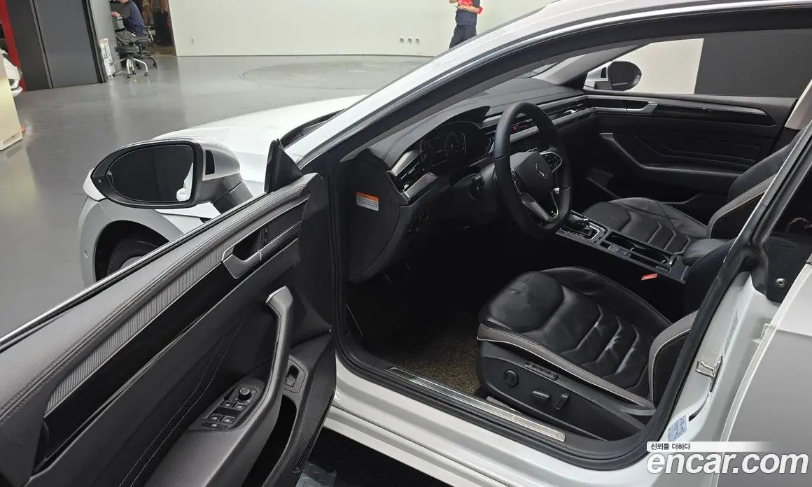 Volkswagen Arteon 2022 2.0 автомат (гидро), фото 10 Volkswagen Arteon 2022 2.0 автомат (гидро), фото 10