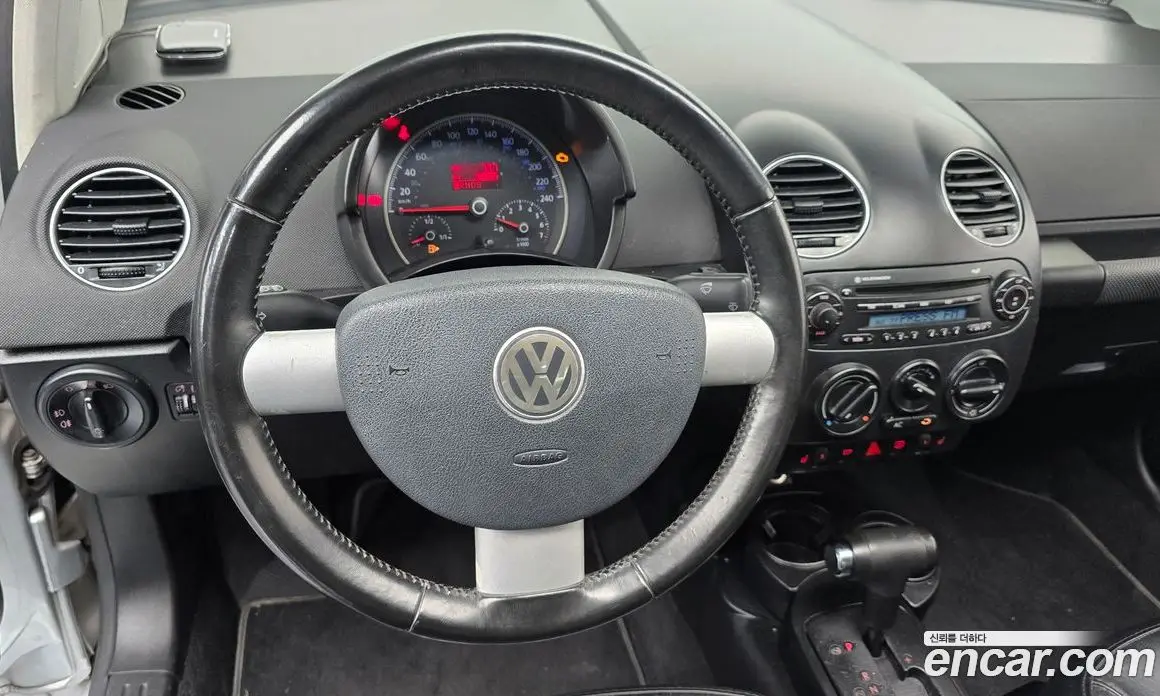 Volkswagen Beatle 2009 2.0 автомат (гидро), фото 12 Volkswagen Beatle 2009 2.0 автомат (гидро), фото 12
