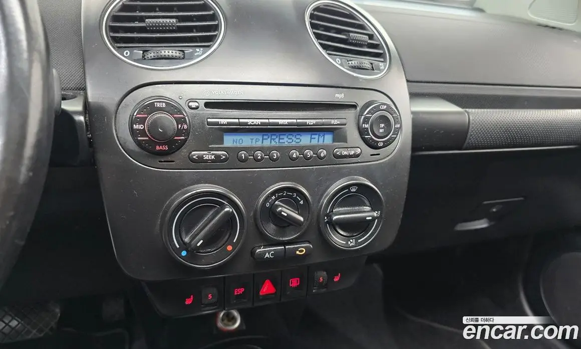 Volkswagen Beatle 2009 2.0 автомат (гидро), фото 13 Volkswagen Beatle 2009 2.0 автомат (гидро), фото 13