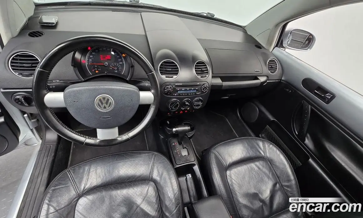 Volkswagen Beatle 2009 2.0 автомат (гидро), фото 7 Volkswagen Beatle 2009 2.0 автомат (гидро), фото 7