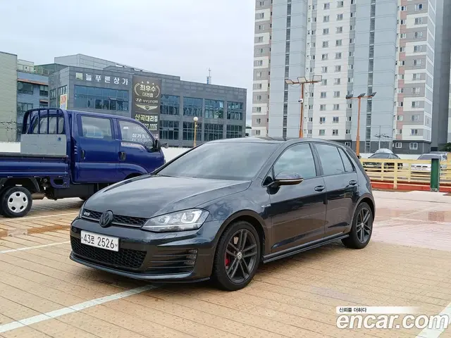 Volkswagen Golf 2014 2.0 автомат (гидро), миниатюра 1