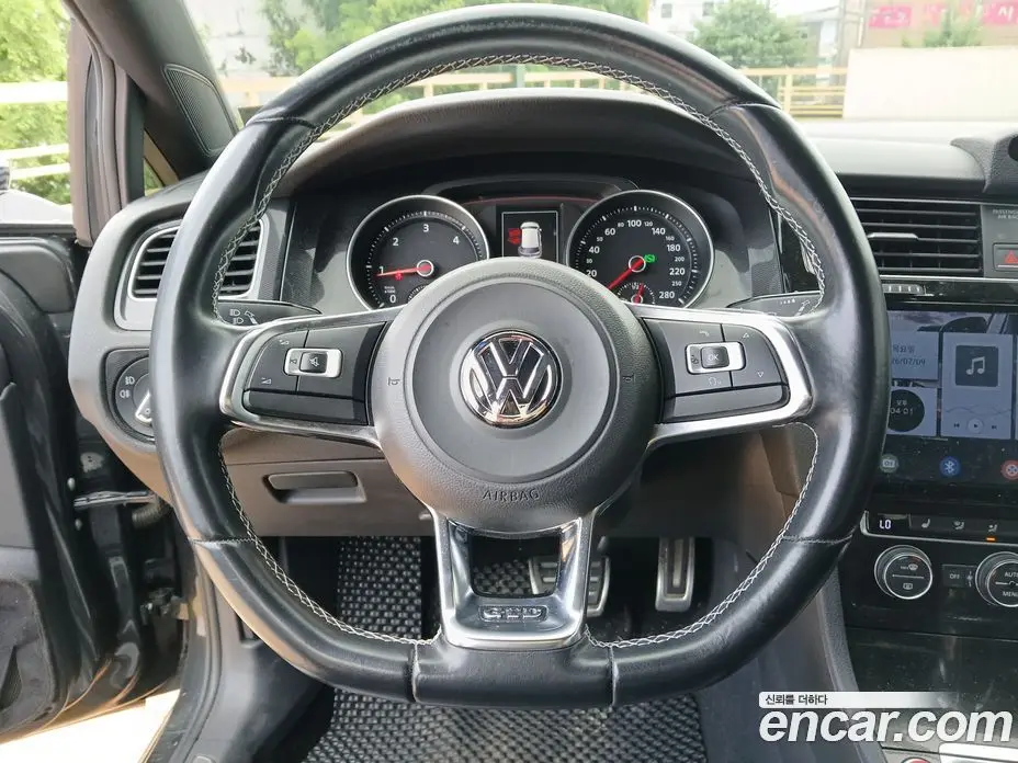 Volkswagen Golf 2014 2.0 автомат (гидро), фото 14