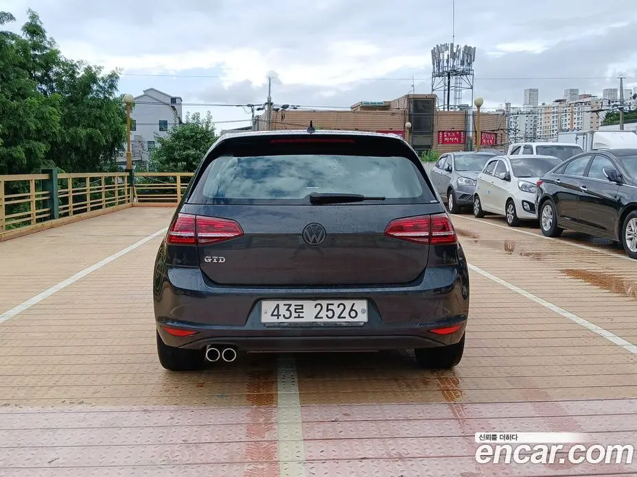 Volkswagen Golf 2014 2.0 автомат (гидро), фото 5