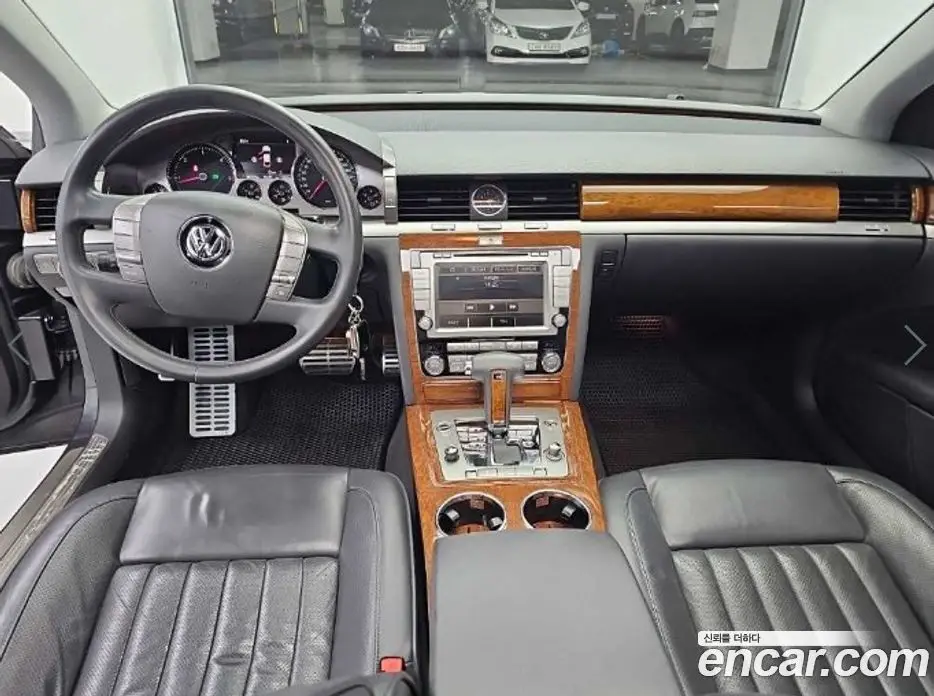 Volkswagen Phaeton 2013 3.0 автомат (гидро), фото 7 Volkswagen Phaeton 2013 3.0 автомат (гидро), фото 7
