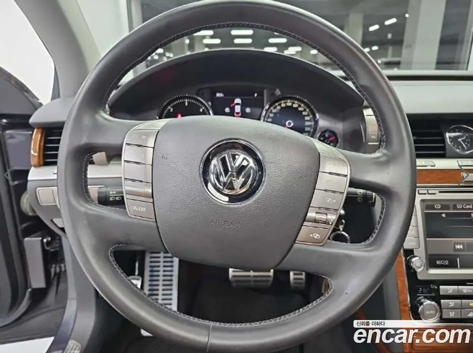 Volkswagen Phaeton 2013 3.0 автомат (гидро), фото 9 Volkswagen Phaeton 2013 3.0 автомат (гидро), фото 9