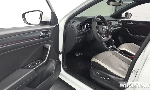Volkswagen T-Roc 2021 2.0 автомат (гидро), миниатюра 12