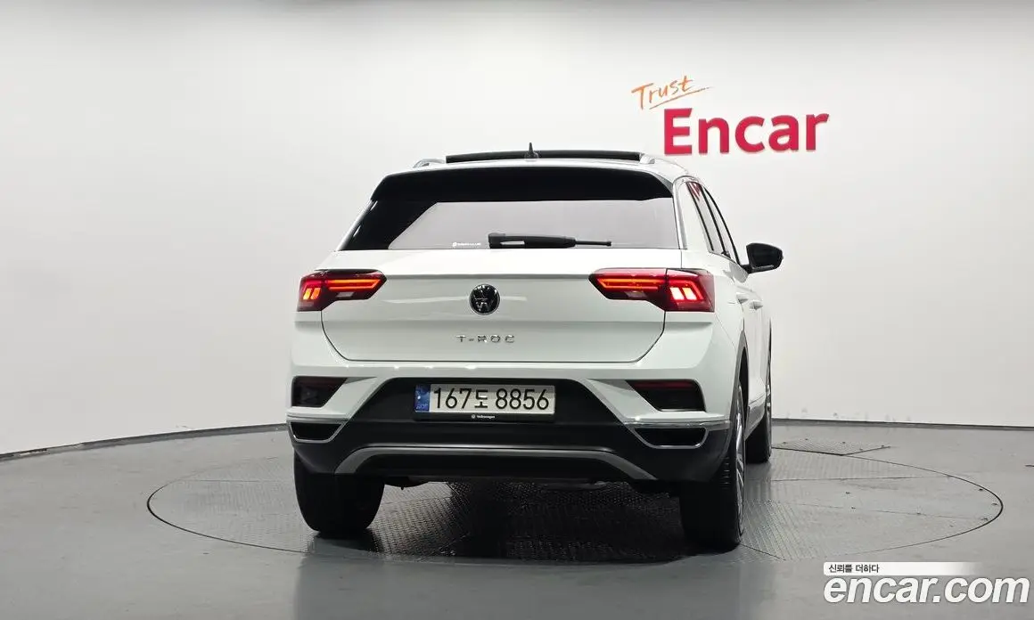 Volkswagen T-Roc 2021 2.0 автомат (гидро), фото 3 Volkswagen T-Roc 2021 2.0 автомат (гидро), фото 3