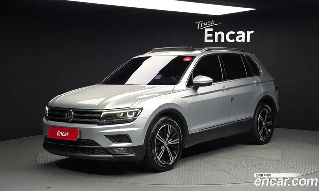 Volkswagen Tiguan 2018 2.0 автомат (гидро), миниатюра 1 Volkswagen Tiguan 2018 2.0 автомат (гидро), миниатюра 1