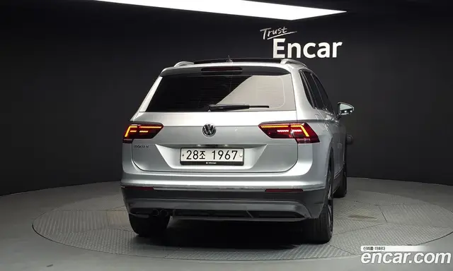 Volkswagen Tiguan 2018 2.0 автомат (гидро), миниатюра 4 Volkswagen Tiguan 2018 2.0 автомат (гидро), миниатюра 4