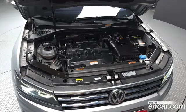 Volkswagen Tiguan 2018 2.0 автомат (гидро), миниатюра 6 Volkswagen Tiguan 2018 2.0 автомат (гидро), миниатюра 6