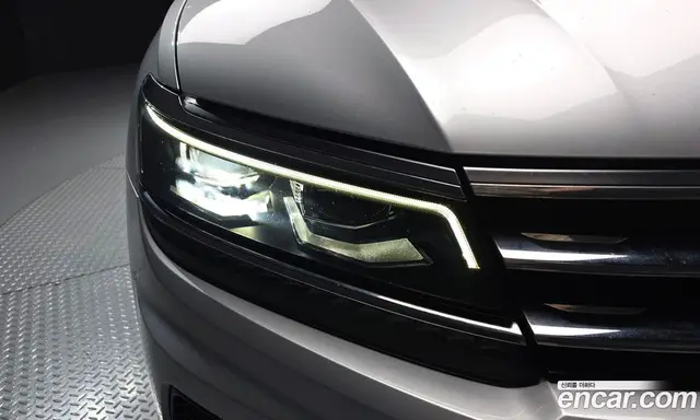 Volkswagen Tiguan 2018 2.0 автомат (гидро), миниатюра 8 Volkswagen Tiguan 2018 2.0 автомат (гидро), миниатюра 8