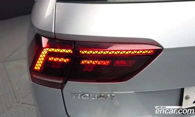 Volkswagen Tiguan 2018 2.0 автомат (гидро), миниатюра 9 Volkswagen Tiguan 2018 2.0 автомат (гидро), миниатюра 9