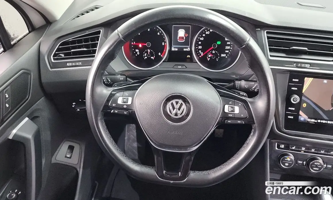 Volkswagen Tiguan 2019 2.0 автомат (гидро), фото 19 Volkswagen Tiguan 2019 2.0 автомат (гидро), фото 19