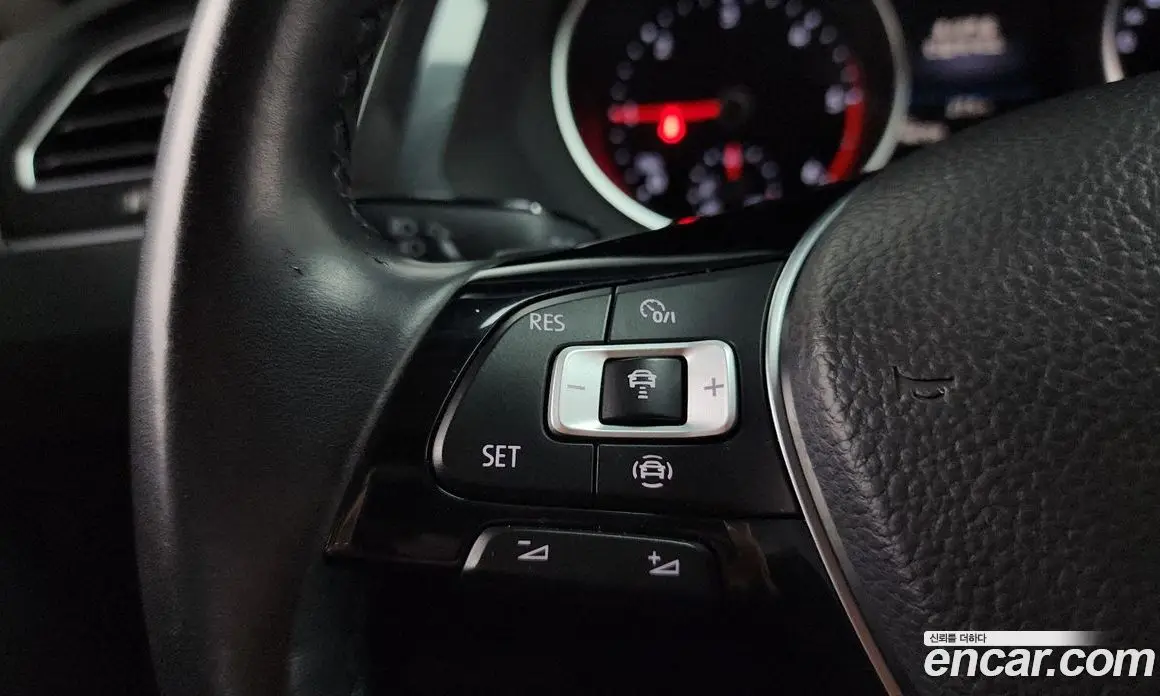 Volkswagen Tiguan 2019 2.0 автомат (гидро), фото 22 Volkswagen Tiguan 2019 2.0 автомат (гидро), фото 22