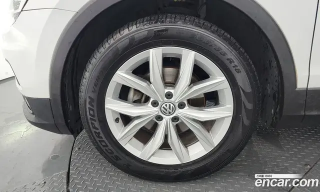 Volkswagen Tiguan 2019 2.0 автомат (гидро), миниатюра 5 Volkswagen Tiguan 2019 2.0 автомат (гидро), миниатюра 5