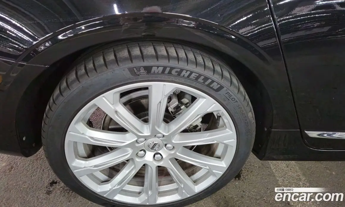 Volvo S90 2020 2.0 автомат (гидро), фото 5 Volvo S90 2020 2.0 автомат (гидро), фото 5