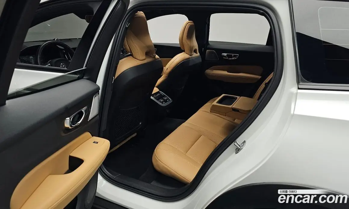 Volvo V60 2020 2.0 автомат (гидро), фото 15 Volvo V60 2020 2.0 автомат (гидро), фото 15