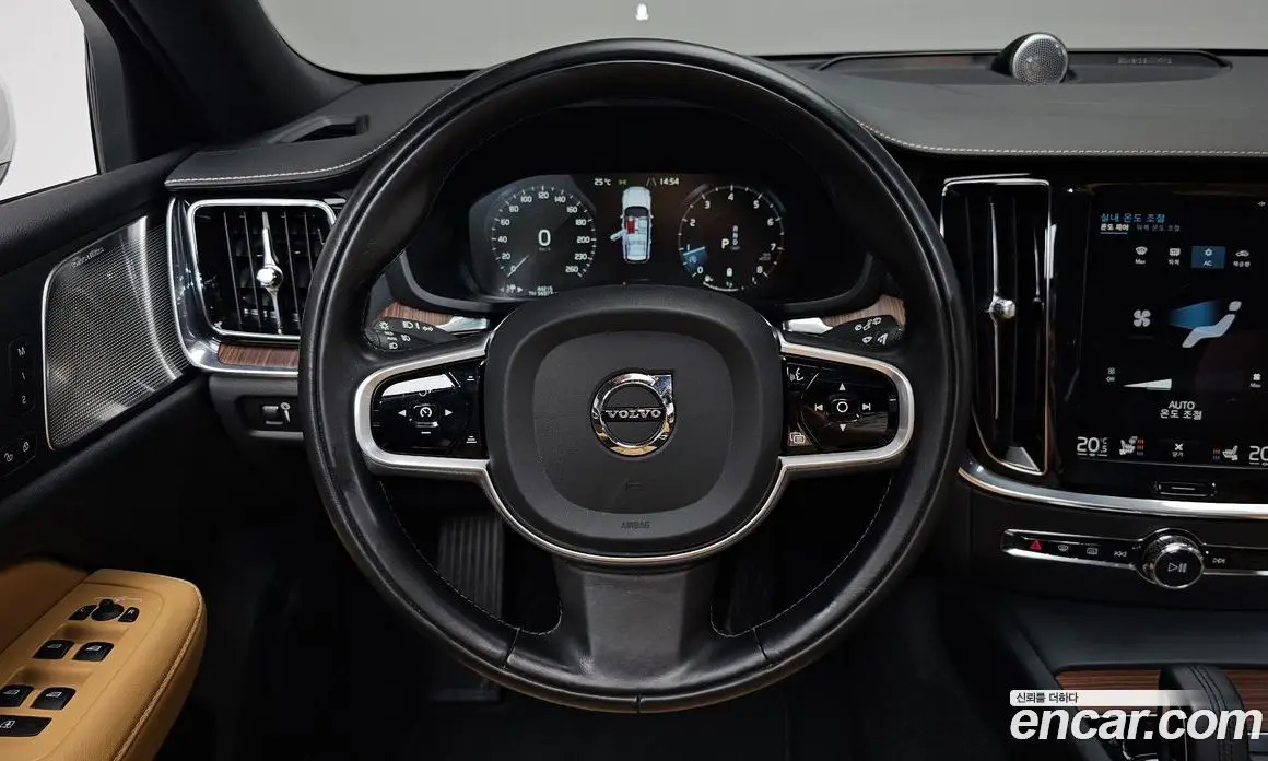 Volvo V60 2020 2.0 автомат (гидро), фото 18 Volvo V60 2020 2.0 автомат (гидро), фото 18