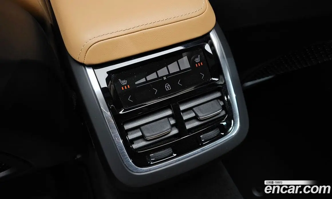 Volvo V60 2020 2.0 автомат (гидро), фото 24 Volvo V60 2020 2.0 автомат (гидро), фото 24