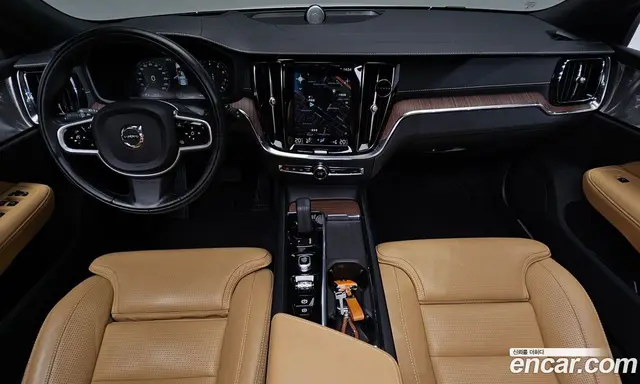 Volvo V60 2020 2.0 автомат (гидро), миниатюра 9 Volvo V60 2020 2.0 автомат (гидро), миниатюра 9