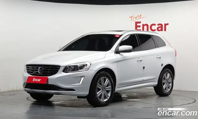 Volvo XC60 2017 2.0 автомат (гидро), миниатюра 1 Volvo XC60 2017 2.0 автомат (гидро), миниатюра 1