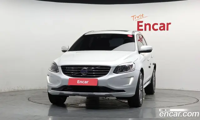 Volvo XC60 2017 2.0 автомат (гидро), миниатюра 3 Volvo XC60 2017 2.0 автомат (гидро), миниатюра 3