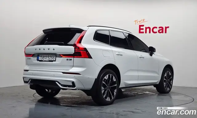 Volvo XC60 2025 2.0 автомат (гидро), миниатюра 2 Volvo XC60 2025 2.0 автомат (гидро), миниатюра 2