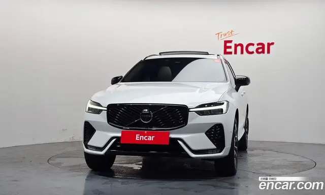 Volvo XC60 2025 2.0 автомат (гидро), миниатюра 3 Volvo XC60 2025 2.0 автомат (гидро), миниатюра 3