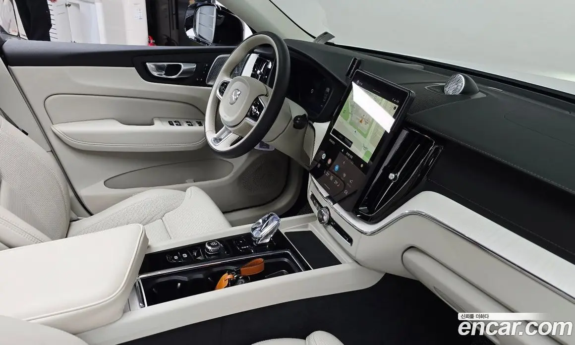 Volvo XC60 2025 2.0 автомат (гидро), фото 26 Volvo XC60 2025 2.0 автомат (гидро), фото 26