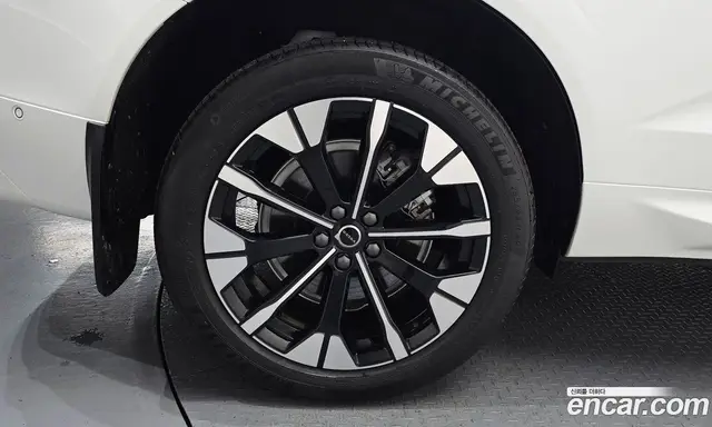 Volvo XC60 2025 2.0 автомат (гидро), миниатюра 5 Volvo XC60 2025 2.0 автомат (гидро), миниатюра 5