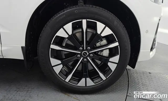 Volvo XC60 2025 2.0 автомат (гидро), миниатюра 7 Volvo XC60 2025 2.0 автомат (гидро), миниатюра 7