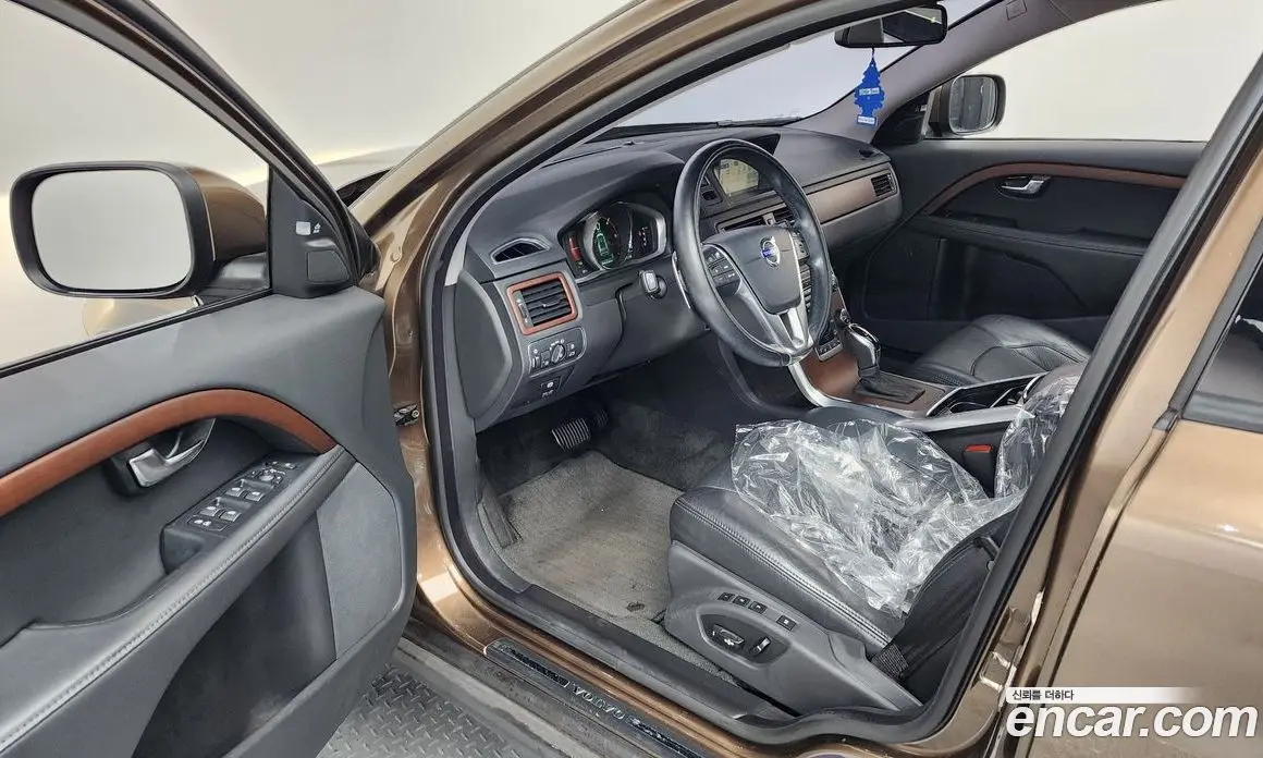 Volvo XC70 2013 2.4 автомат (гидро), фото 12 Volvo XC70 2013 2.4 автомат (гидро), фото 12