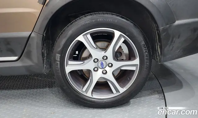 Volvo XC70 2013 2.4 автомат (гидро), миниатюра 6 Volvo XC70 2013 2.4 автомат (гидро), миниатюра 6