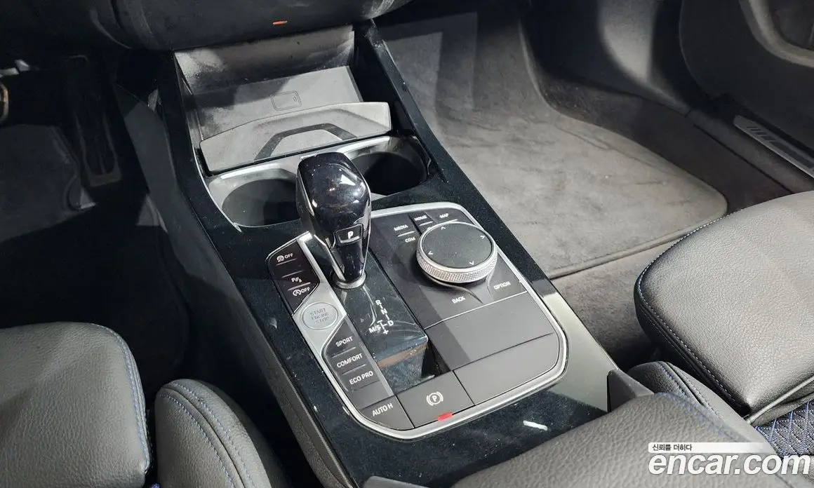 BMW 1 серия 2023 2.0 автомат (гидро), фото 12 BMW 1 серия 2023 2.0 автомат (гидро), фото 12
